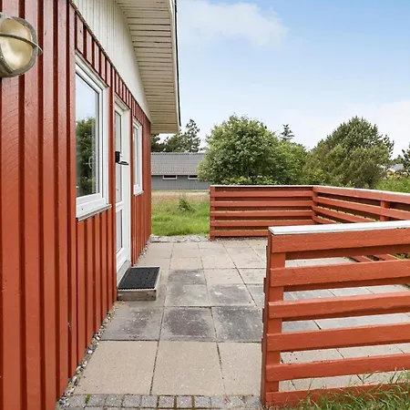 3 Bedroom Gorgeous In Hvide Sande Holiday home *