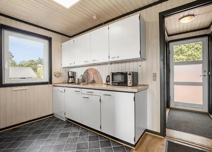 3 Bedroom Gorgeous In Hvide Sande *